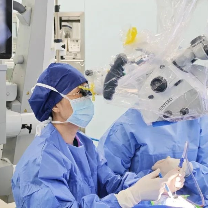 世界級癌症治療設施 - 達文西機械人、Elekta 系統